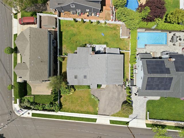 161 Sunset Road, Massapequa, NY 11758