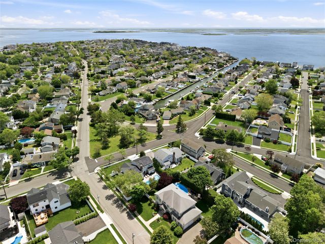 161 Sunset Road, Massapequa, NY 11758