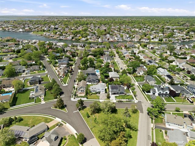 161 Sunset Road, Massapequa, NY 11758