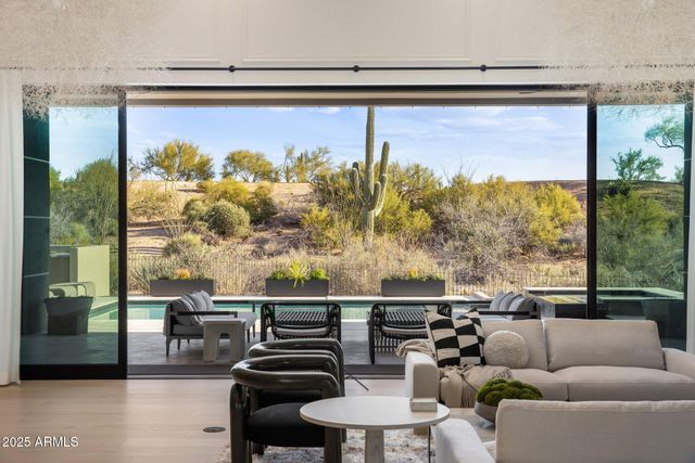 9423 E COVEY Trail, Scottsdale, AZ 85262