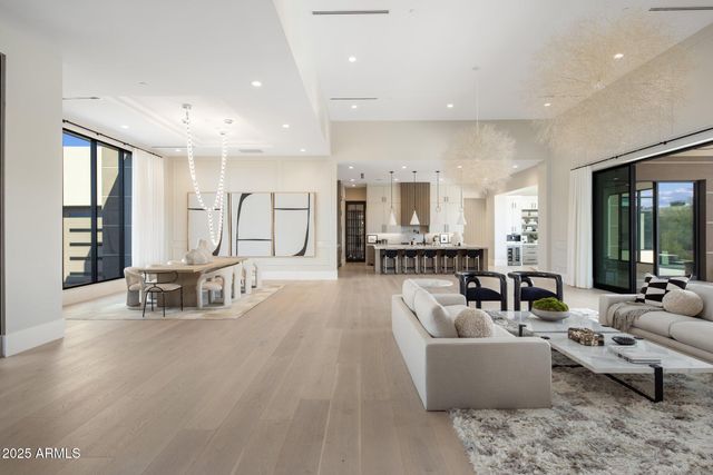 9423 E COVEY Trail, Scottsdale, AZ 85262