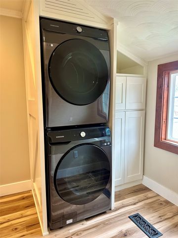 318 NW 52nd Avenue, Des Moines, IA 50313