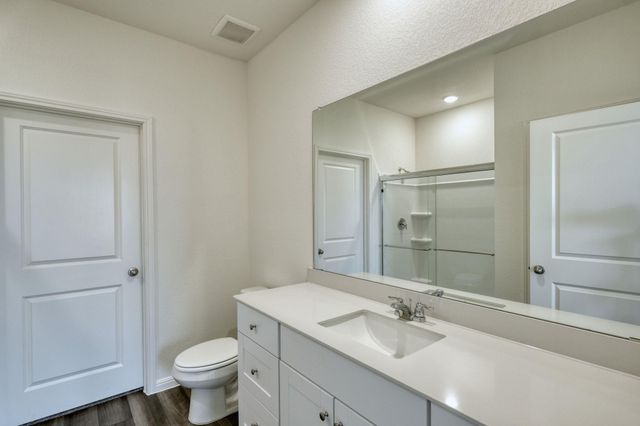 332 Sieders ST, Taylor, TX 76574