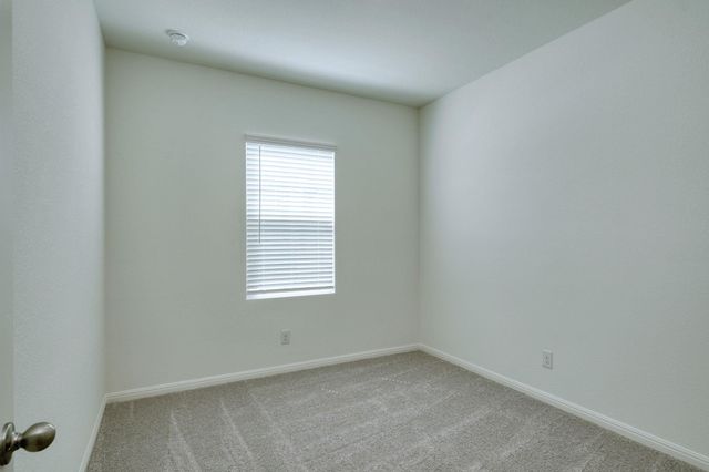 332 Sieders ST, Taylor, TX 76574