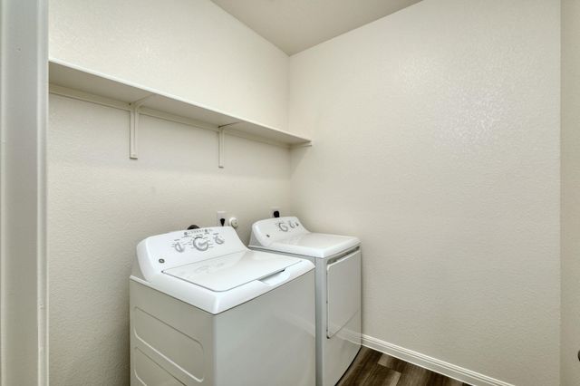 332 Sieders ST, Taylor, TX 76574