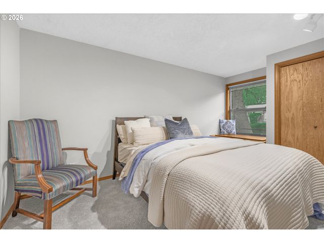 12684 Se REGENCY VIEW St, Happy Valley, OR 97086