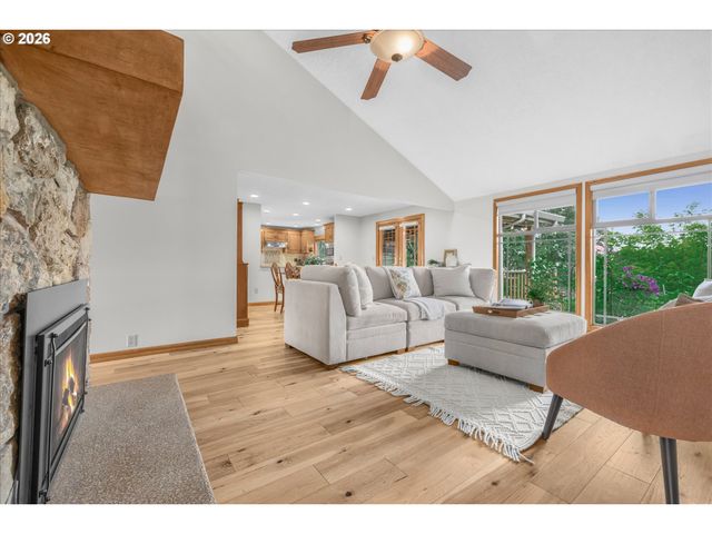 12684 Se REGENCY VIEW St, Happy Valley, OR 97086