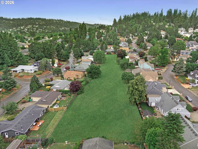 12684 Se REGENCY VIEW St, Happy Valley, OR 97086