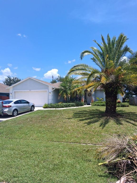 2175 SW Algiers Street, Port St. Lucie, FL 34953