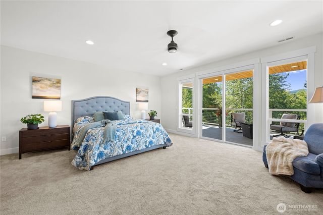 24050 Dolphin Lane, Mount Vernon, WA 98274