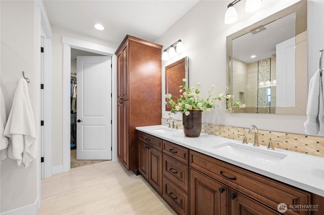 24050 Dolphin Lane, Mount Vernon, WA 98274