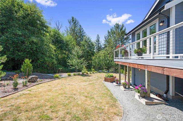 24050 Dolphin Lane, Mount Vernon, WA 98274