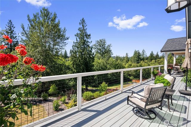 24050 Dolphin Lane, Mount Vernon, WA 98274