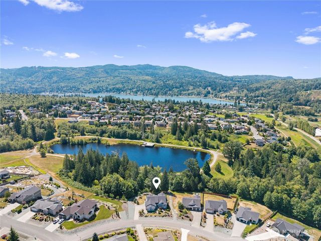 24050 Dolphin Lane, Mount Vernon, WA 98274