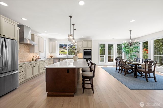 24050 Dolphin Lane, Mount Vernon, WA 98274