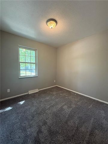 7718 E 90th Terrace, Kansas City, MO 64138