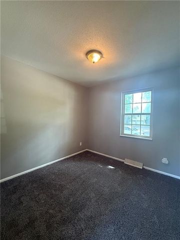 7718 E 90th Terrace, Kansas City, MO 64138