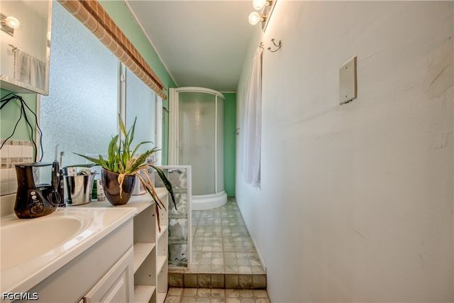101 Powell Creek CIR, North Fort Myers, FL 33917