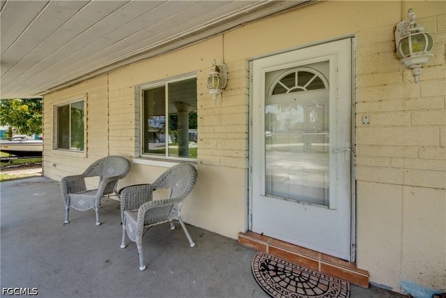 101 Powell Creek CIR, North Fort Myers, FL 33917