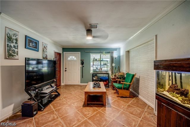 101 Powell Creek CIR, North Fort Myers, FL 33917
