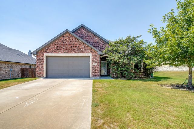 1608 Summercrest Drive, Cleburne, TX 76033
