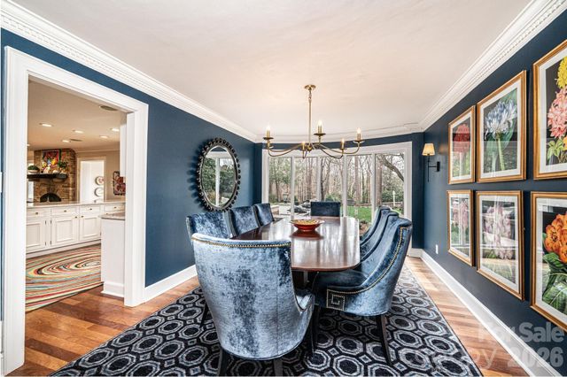 935 18th Avenue Drive NW, Hickory, NC 28601