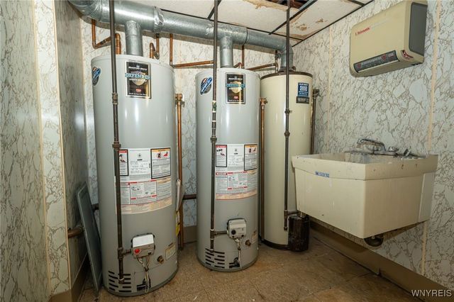 60 Delham Avenue, Buffalo, NY 14216