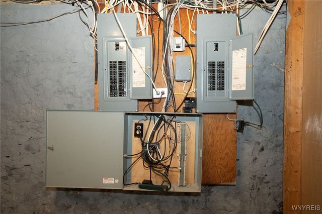 60 Delham Avenue, Buffalo, NY 14216