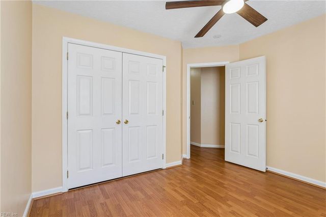 2 Stella June LN, Hampton, VA 23666