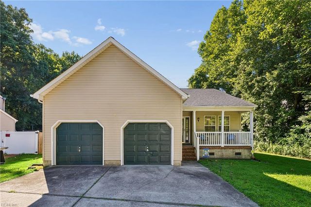 2 Stella June LN, Hampton, VA 23666