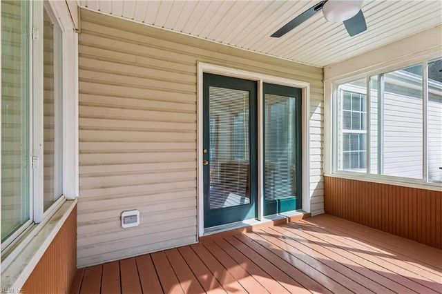 2 Stella June LN, Hampton, VA 23666