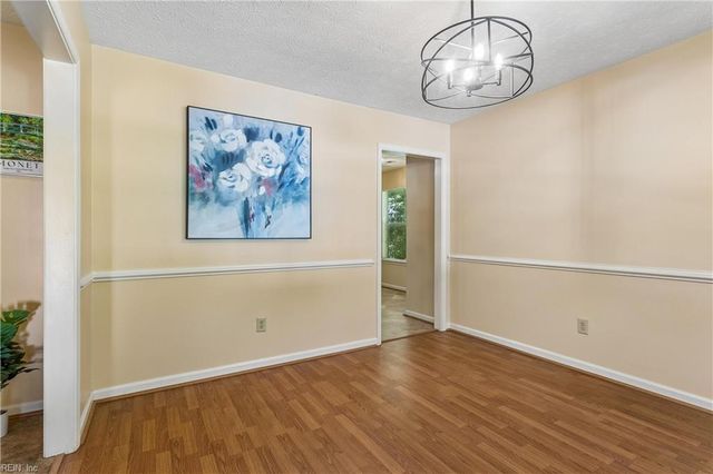 2 Stella June LN, Hampton, VA 23666