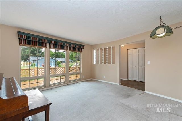 11061 W Gunsmoke St, Boise, ID 83713