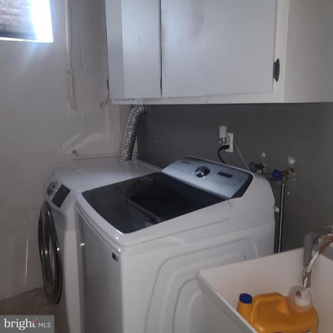 8215 CAGLE RD, Fort Washington, MD 20744
