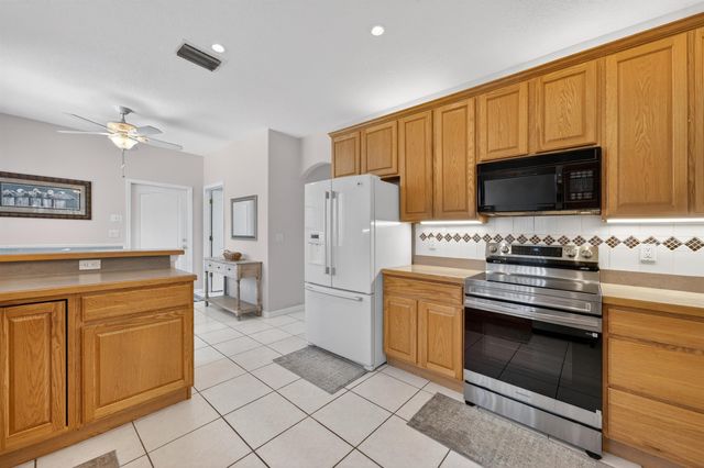 43 Llewellyn Trl, Palm Coast, FL 32164