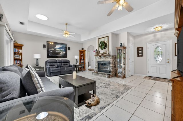 43 Llewellyn Trl, Palm Coast, FL 32164