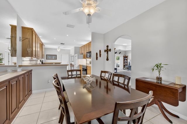 43 Llewellyn Trl, Palm Coast, FL 32164