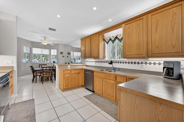 43 Llewellyn Trl, Palm Coast, FL 32164