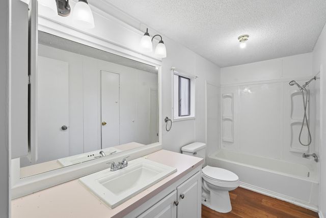 900 E Rankin Road 42, Tulare, CA 93274