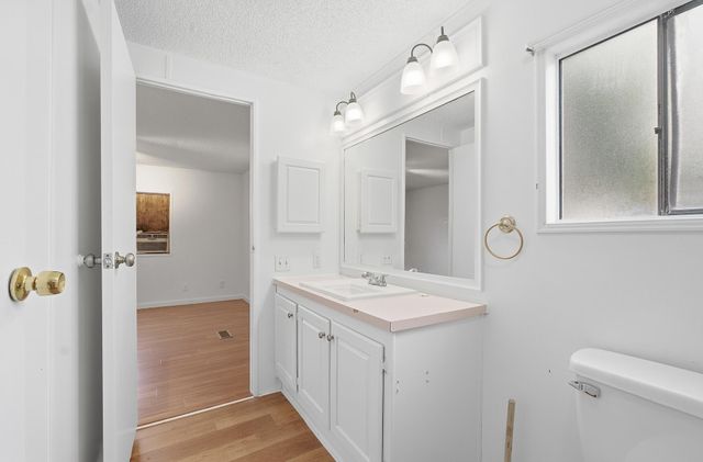 900 E Rankin Road 42, Tulare, CA 93274