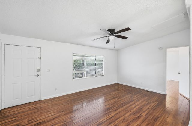 900 E Rankin Road 42, Tulare, CA 93274