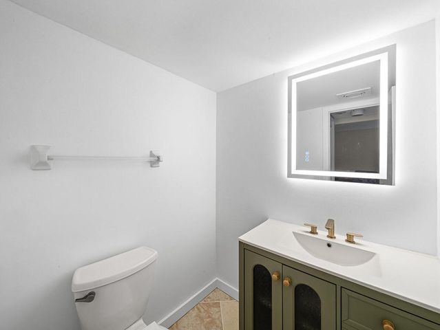 959 SE 2nd Avenue 118, Deerfield Beach, FL 33441