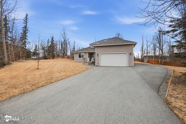 10961 E Equestrian Street, Palmer, AK 99645