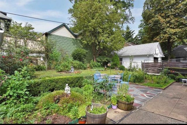 3324 163rd Street, Flushing, NY 11358