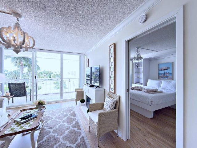 3546 S Ocean Boulevard 315, South Palm Beach, FL 33480
