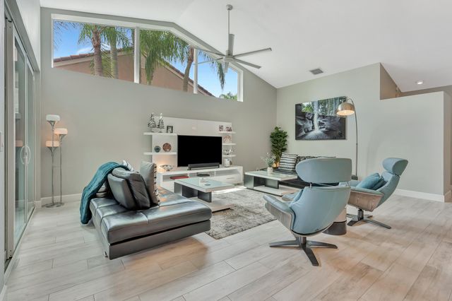 204 Sabal Palm Lane, Palm Beach Gardens, FL 33418