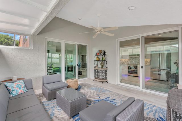 204 Sabal Palm Lane, Palm Beach Gardens, FL 33418