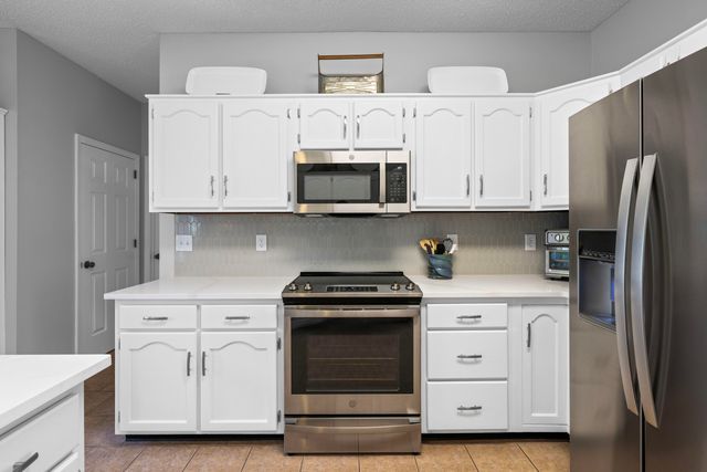 8911 Grey Mountain Drive, Ooltewah, TN 37363