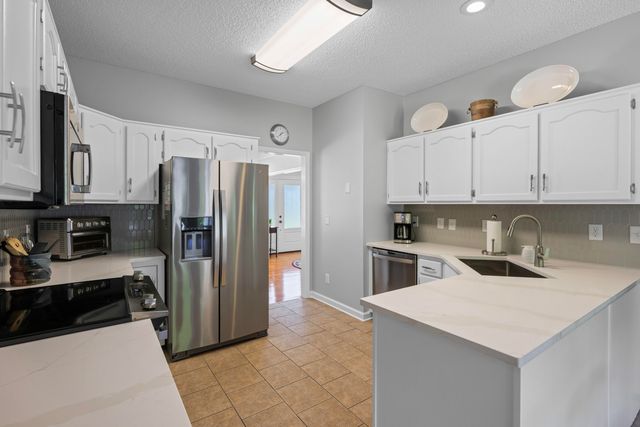 8911 Grey Mountain Drive, Ooltewah, TN 37363