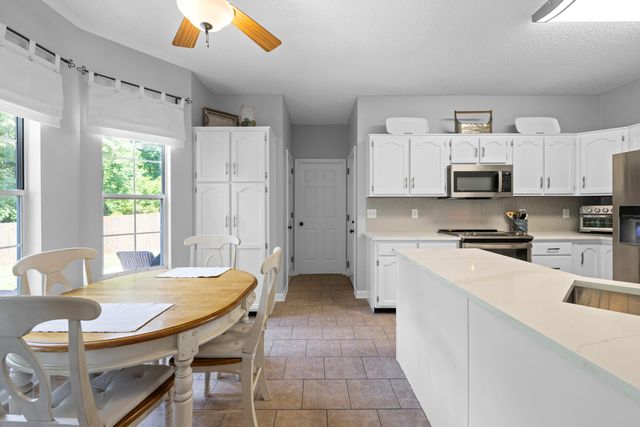8911 Grey Mountain Drive, Ooltewah, TN 37363
